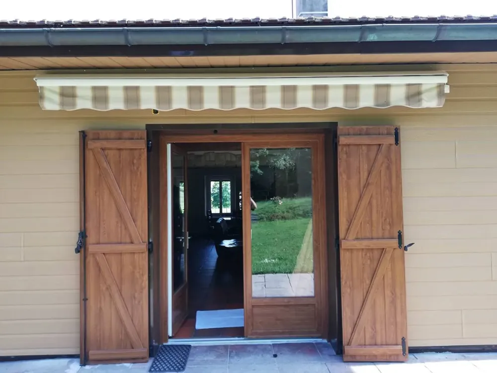 stores-sarl-bunoz-motz (7)