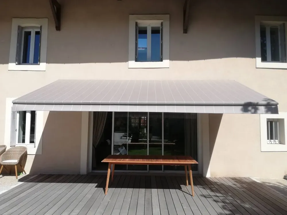 stores-sarl-bunoz-motz (19)