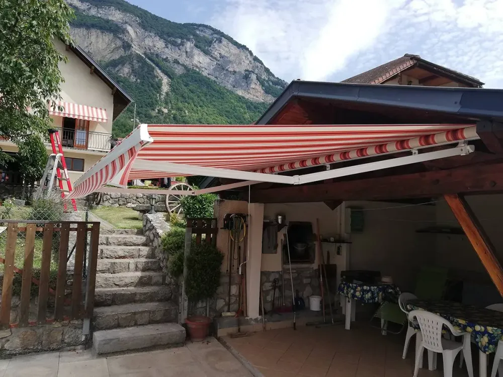 stores-sarl-bunoz-motz (32)