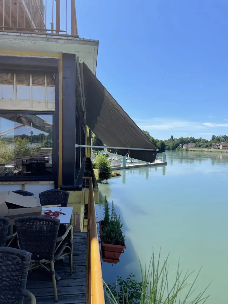 stores-sarl-bunoz-motz (58)