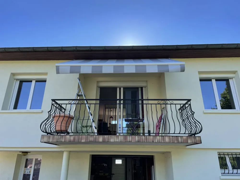 stores-sarl-bunoz-motz (75)