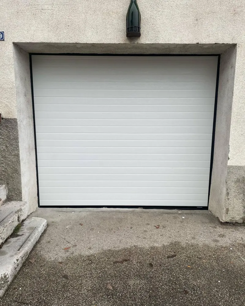 Portes de garage près de Belley